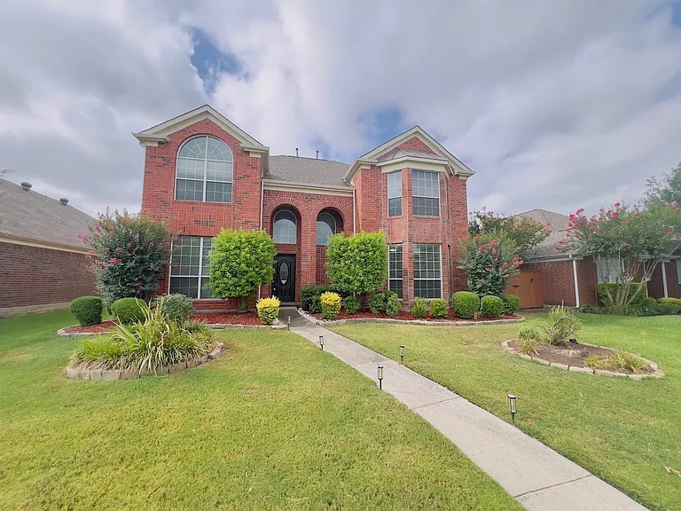 4712 Frost Hollow Dr — Photo 1