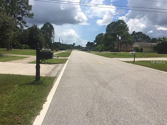 3rd image of N Biscayne Dr