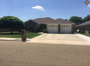 3713 Benjamin Davis Dr, Clovis, NM 88101