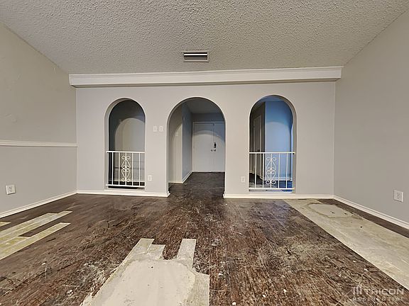 3rd image of 5326 Heather Glen Dr