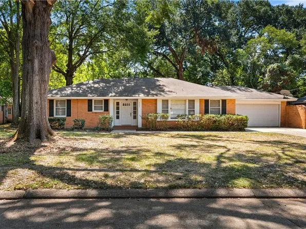 3223 Madonna Dr, Alexandria, LA 71301