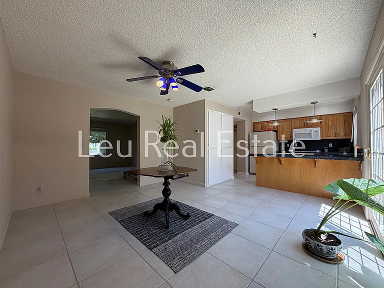 2223 Bridlewood Dr — Photo 7