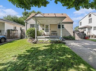 923 E Robert Ave, Hazel Park, MI