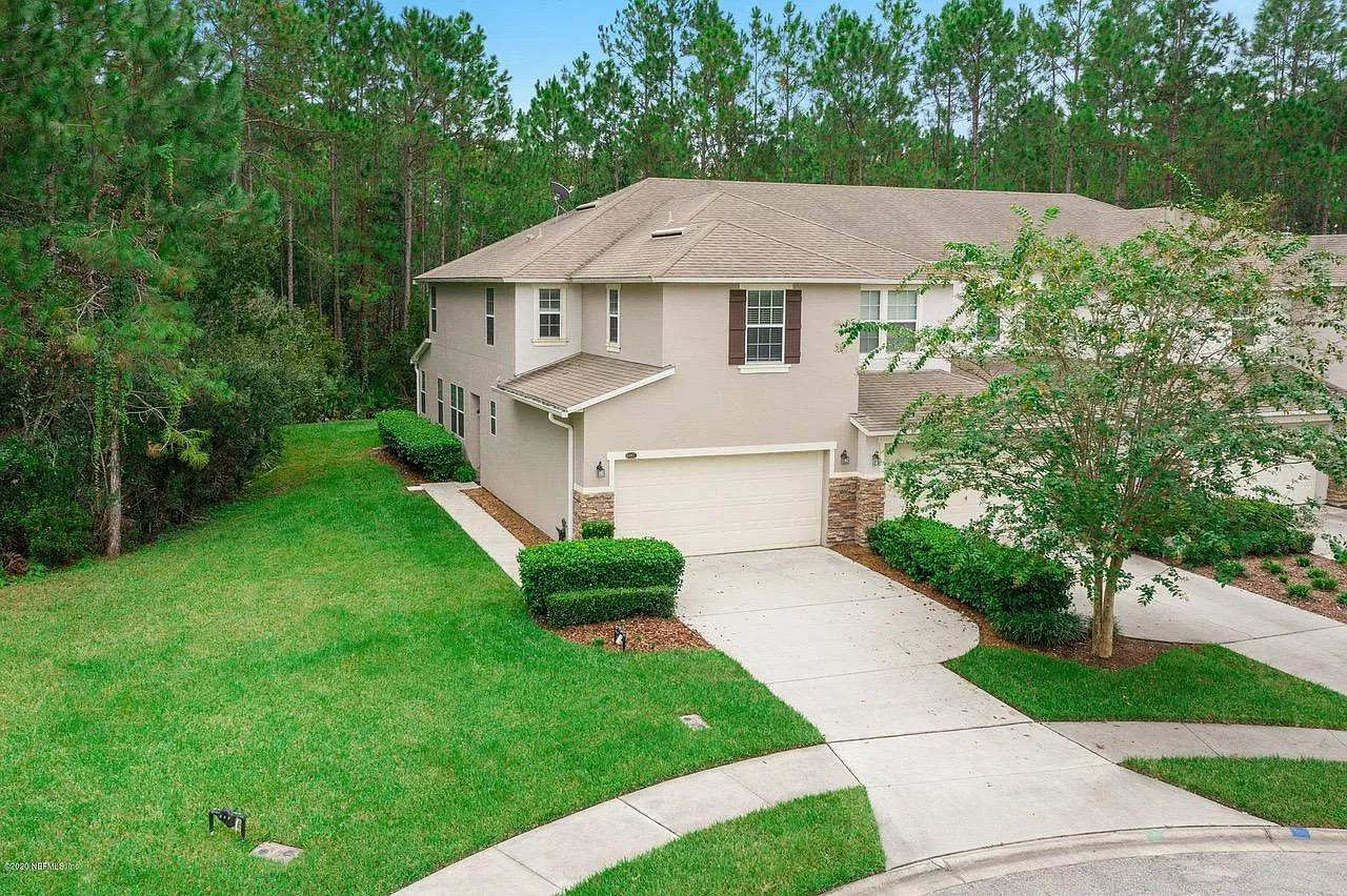 3 bed, 1767 sqft, $2,400 — Photo 1