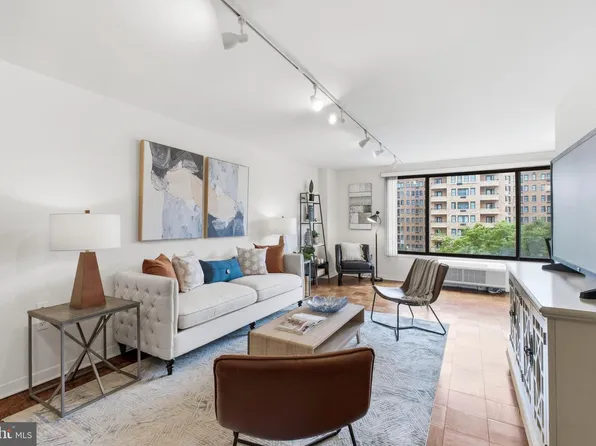 2501 Calvert St NW APT 505, Washington, DC 20008