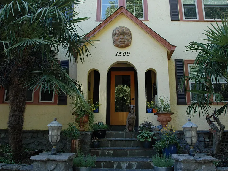 1509 NE 24th Ave — Photo 1
