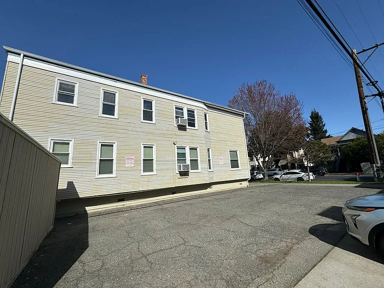 1912 10th Street — Photo 17