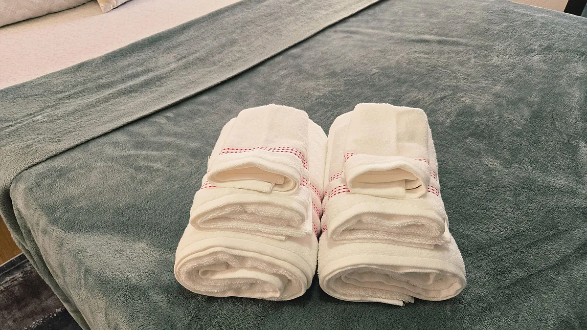 Towel sets - Cedar Creek Dr