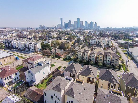 Come view your new casa today!