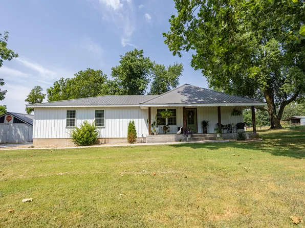 17550 Unicorn Road, Stark City, MO 64866