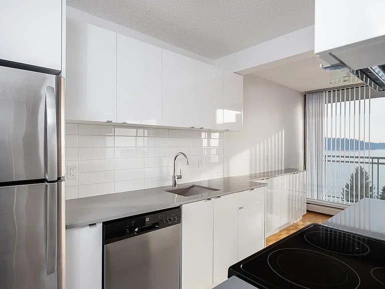 1775 Bellevue Ave #1602 — Photo 8