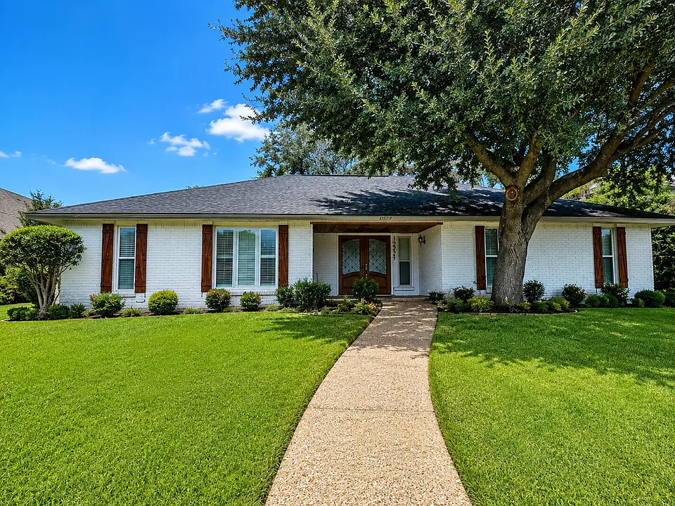 12329 Cedar Bend Dr