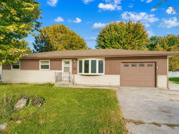 1606 Mason St, New Holstein, WI 53061