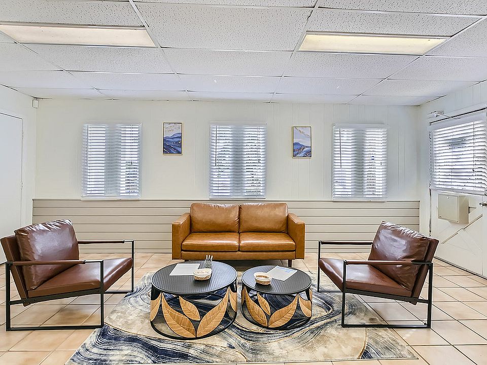 Leasing Office