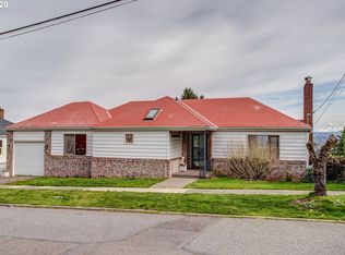 7454 S Corbett Ave, Portland, OR