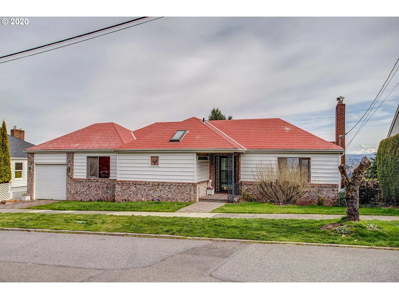 7454 S Corbett Ave photo 1