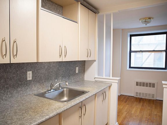 5th image of 30 Bay 29th St APT 2G