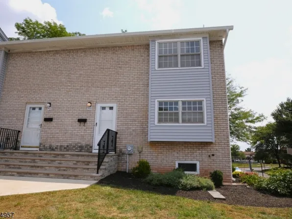 900 Robin Rd, Hillsborough Twp., NJ 08844