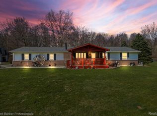 6595 Rogers Dr, North Branch, MI 48461