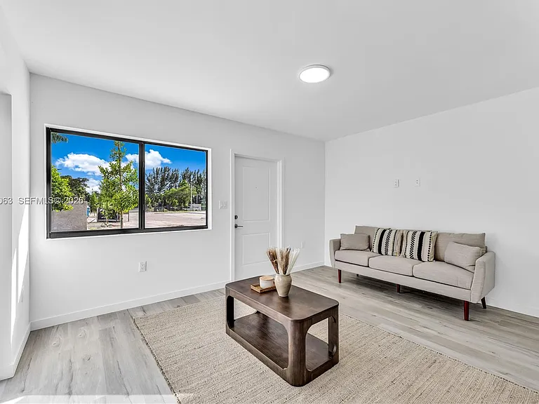 155 NW 160th St #Townhouse 2 — Photo 10