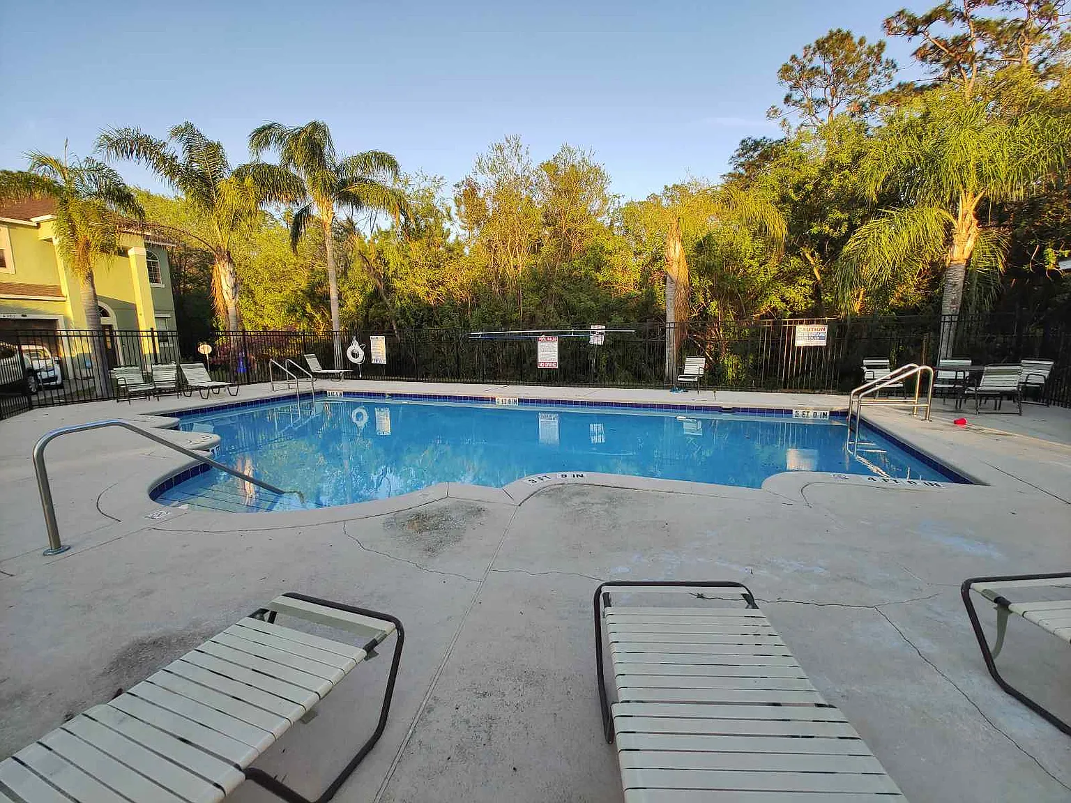 2 bed, 2.5 bath, 1600 sqft, $1,500 — Photo 3