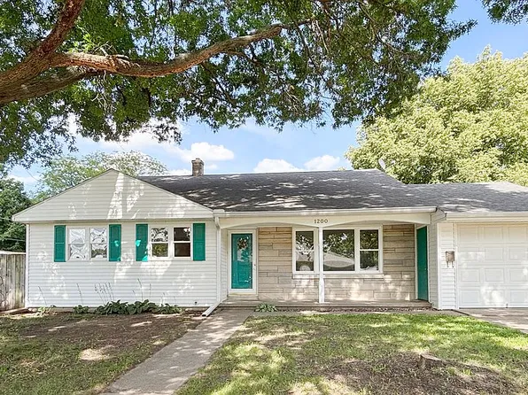1200 10th St, Covington, IN 47932