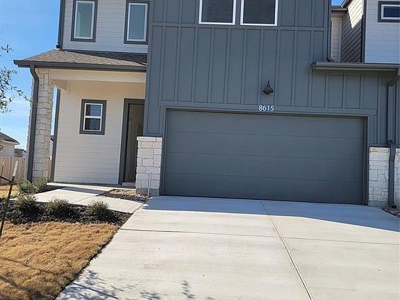 Discover the modern living 8615 Wellspring Loop!!