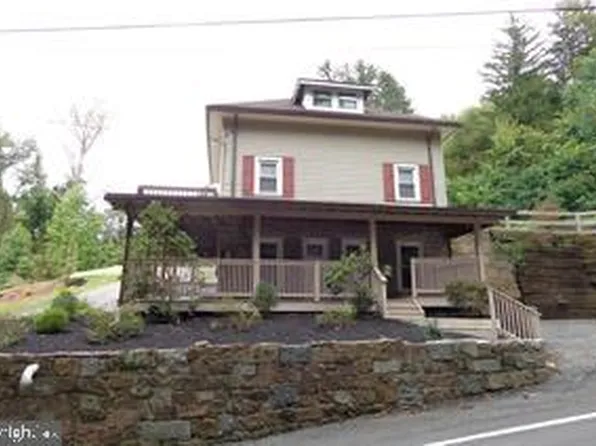 125 Mail Route Rd, Sinking Spring, PA 19608