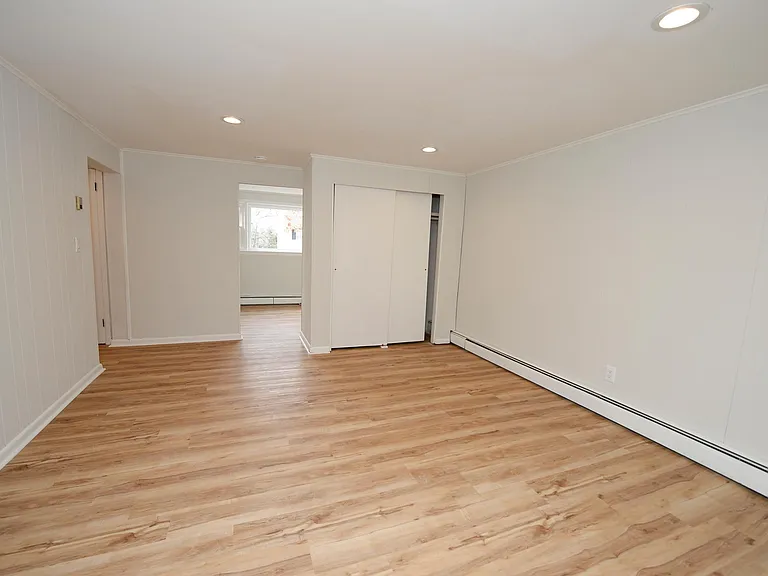 43 Spruce Ave — Photo 20