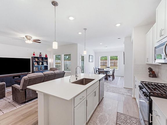 5th image of 16221 Parish Pointe Ct