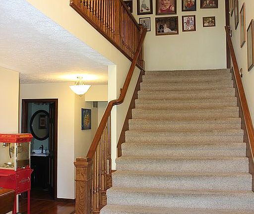 6 foot grand staircase 