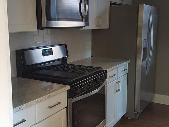 2nd image of 30 Tracy St #1