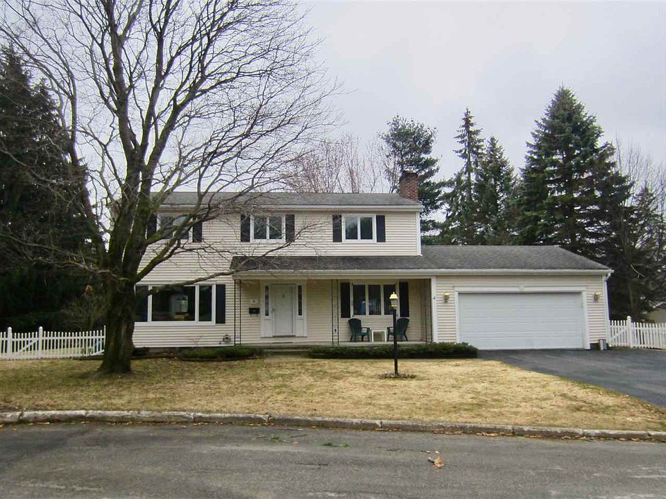 1st image of 16 Drumlin Dr