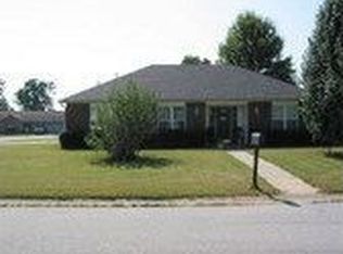 817 Michael St, Centerton, AR 72719