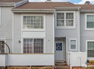 23 Borelle Sq, Parlin, NJ 08859