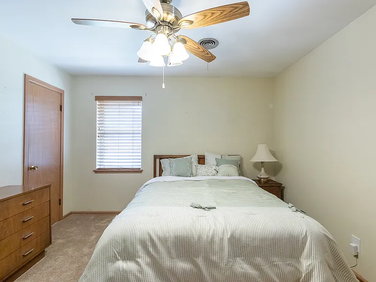 2609 Madison Ave — Photo 23