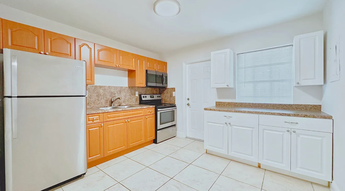 2 bed, 1200 sqft, $2,600 — Photo 1