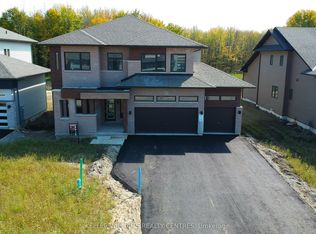 3157 Searidge St, Severn, ON L3V 8P8