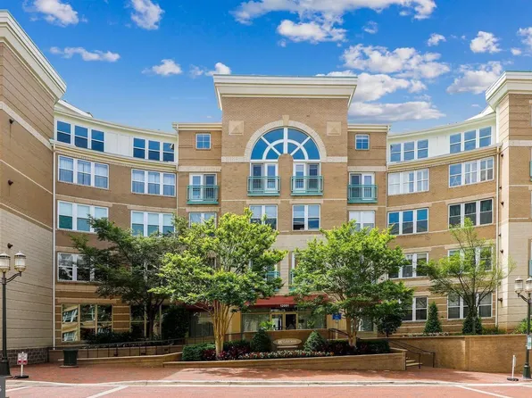 12001 Market St #246, Reston, VA 20191