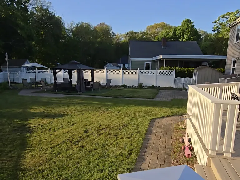 36 Christine Ave — Photo 4