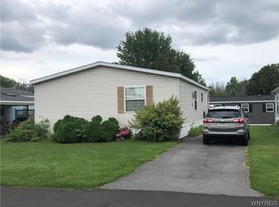 6035 S Transit Rd #401, Lockport, NY 14094