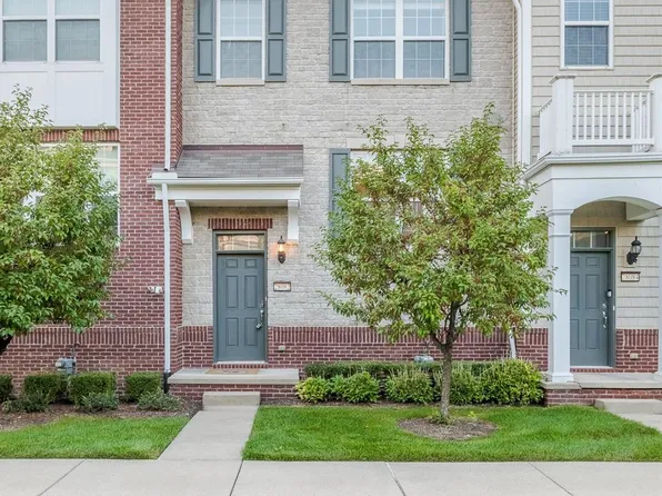 28082 Hewes Ln, Novi, MI 48377