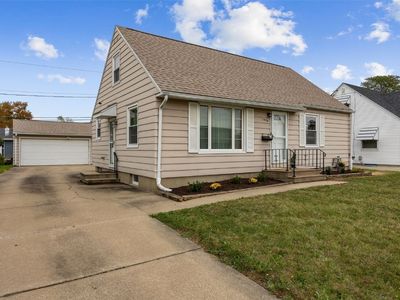 1456 Miami Dr NE, Cedar Rapids, IA, 52402