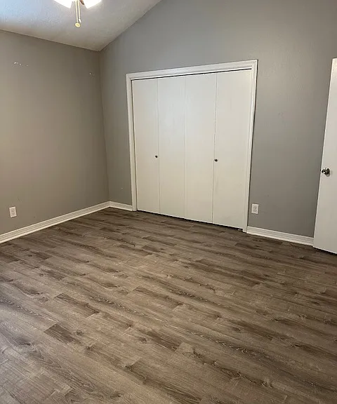 1608 Clearview Pkwy #B — Photo 14