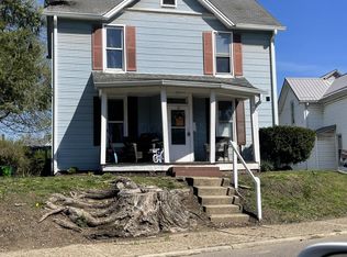 866 Main St #A, Coshocton, OH
