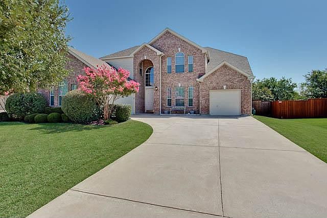 1st image of 10448 Whispering Pines Dr