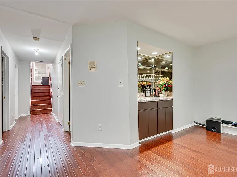 4506 Stonehedge Rd — Photo 42