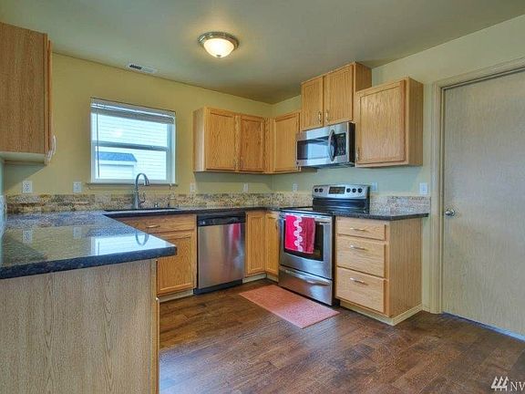 4th image of 8016 147th St E
