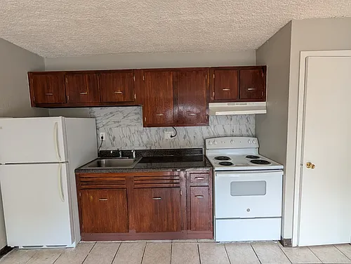 31 Austin St #77B Photo 1