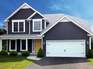 37 Boxelder Ln, Amherst, NY 14228